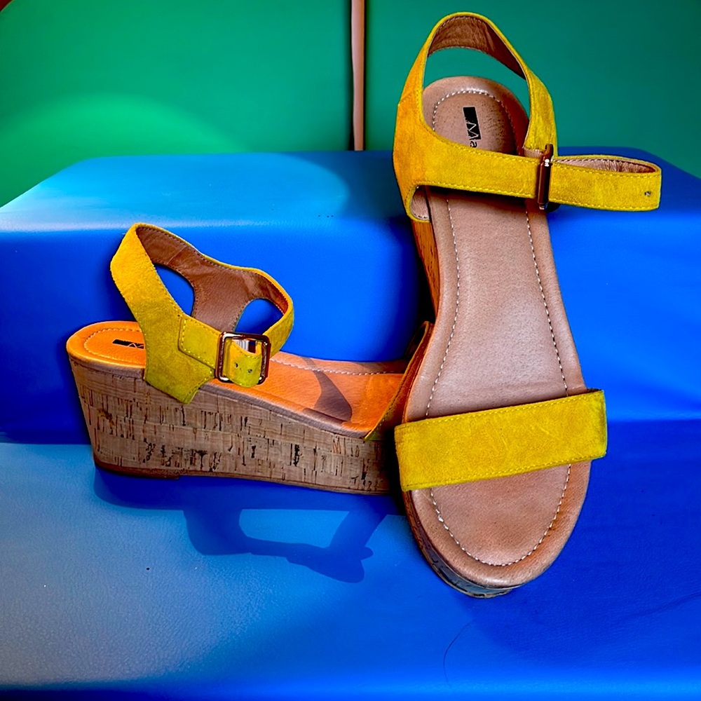 Yellow Espadrille platform sandals